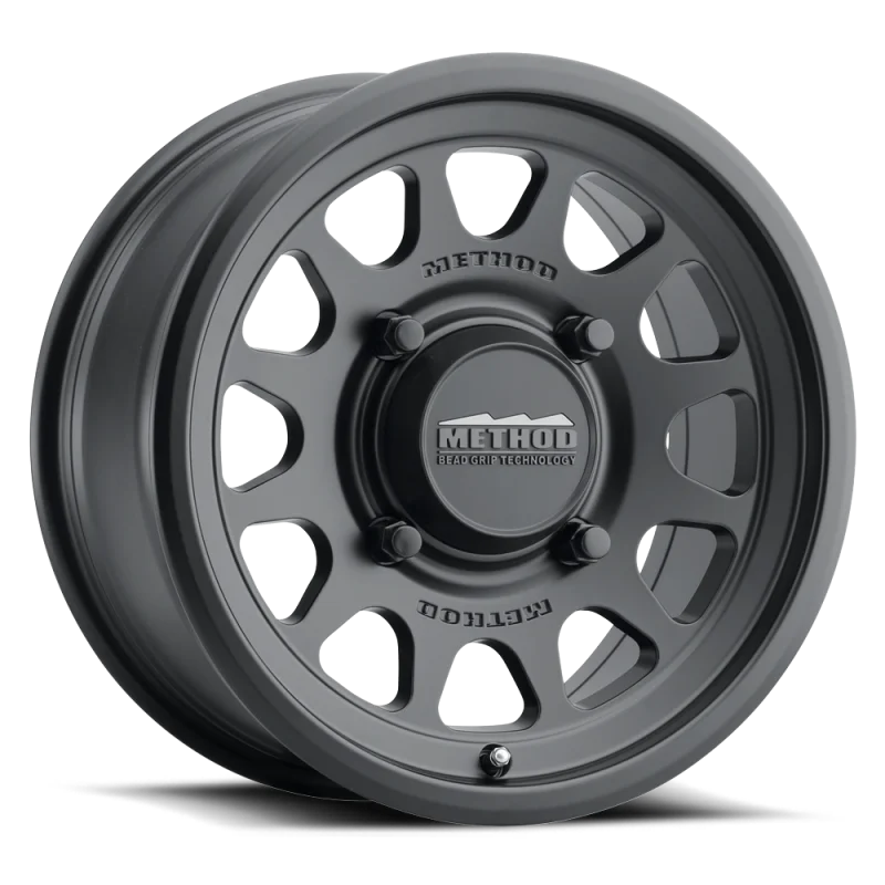 Method MR414 Bead Grip 15x10 / 6+4/25mm Offset / 5x4.5 / 76mm CB Matte Black Wheel
