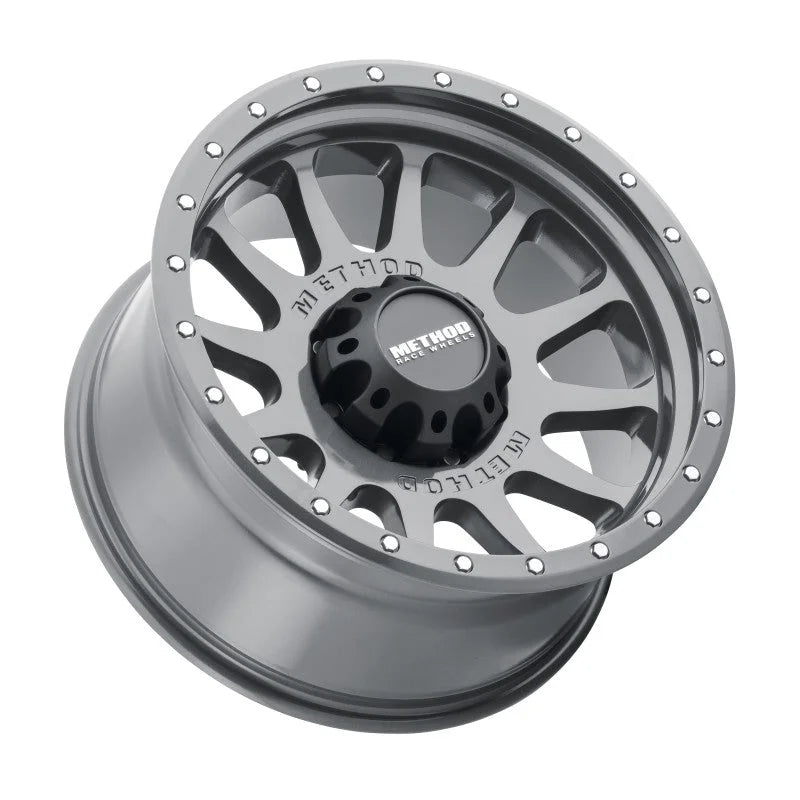 Method MR605 NV 20x10 -24mm Offset 8x6.5 121.3mm CB Gloss Titanium Wheel - Detail View