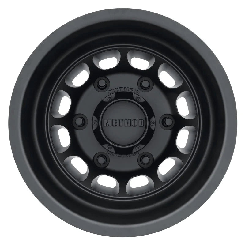Method MR901 - REAR 16x5.5 -138mm Offset 6x205 161.04mm CB Matte Black Wheel - Main Product View
