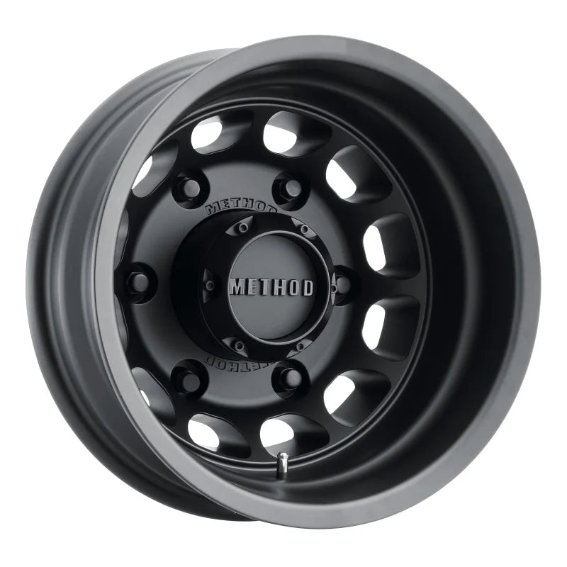 Method MR901 - REAR 16x5.5 -138mm Offset 6x205 161.04mm CB Matte Black Wheel - Side View