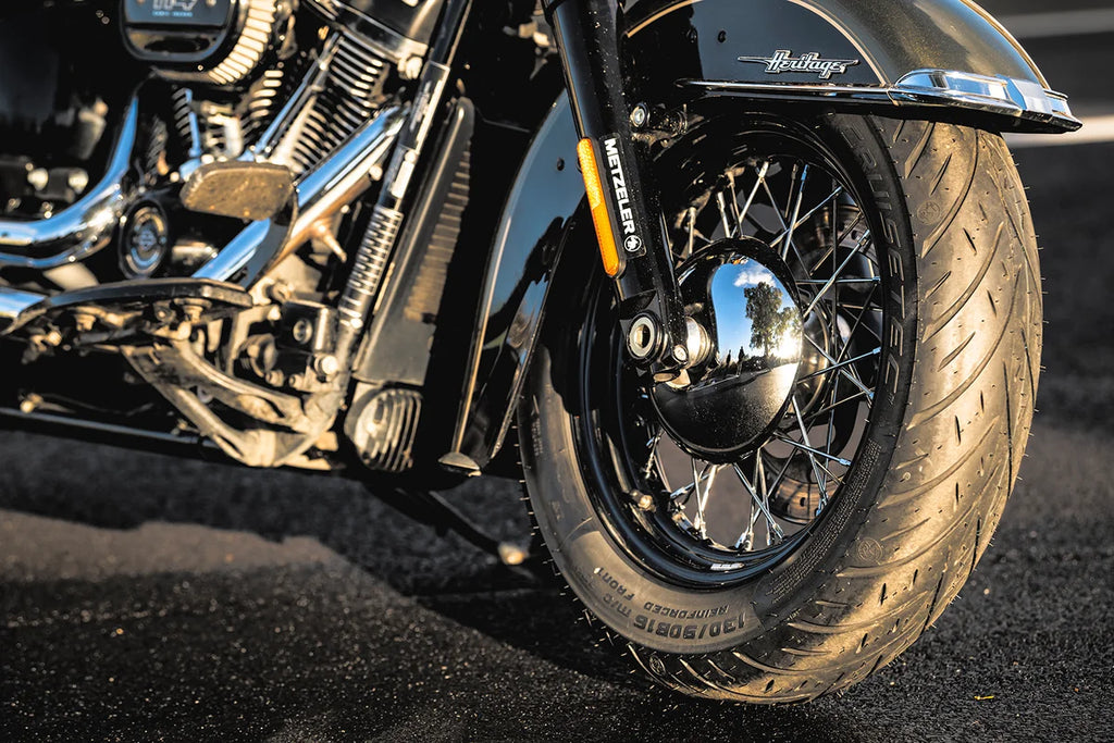 Metzeler Tire - Cruisetec™ - Front - 150/80-16 - 71H 3576900 - Side View