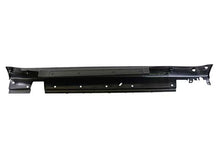 Load image into Gallery viewer, Mini Rocker Panel Cover 51-77-7-147-916 - Main Product View