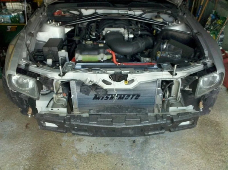Mishimoto 05+ Ford Mustang Manual Aluminum Radiator - Back View