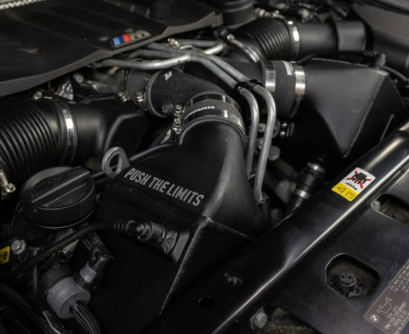 Mishimoto 12-16 BMW F10 M5 Intercooler Kit (Wrinkle Black) - Additional View 5