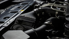 Load image into Gallery viewer, Mishimoto 12-16 BMW F10 M5 Intercooler Kit (Wrinkle Black) - Additional View 10