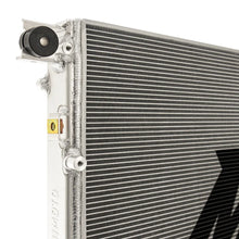Load image into Gallery viewer, Mishimoto 2018+ Jeep Wrangler JL Performance Aluminum Radiator - Additional View 7