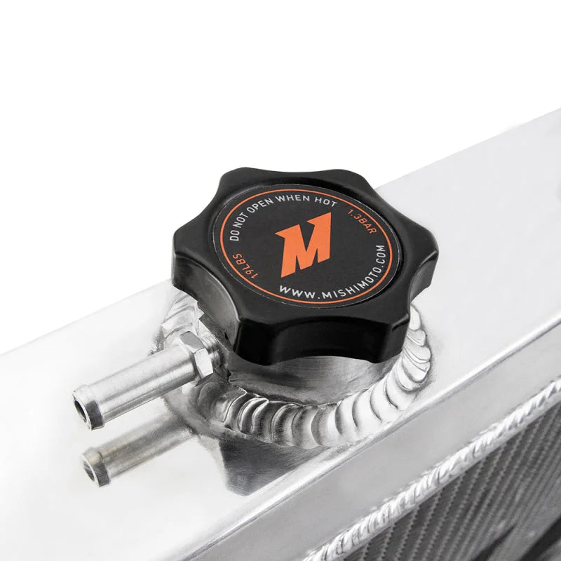 Mishimoto 98-07 Toyota Land Cruiser J100 (2UZ-FE) Aluminum Radiator - Installation View