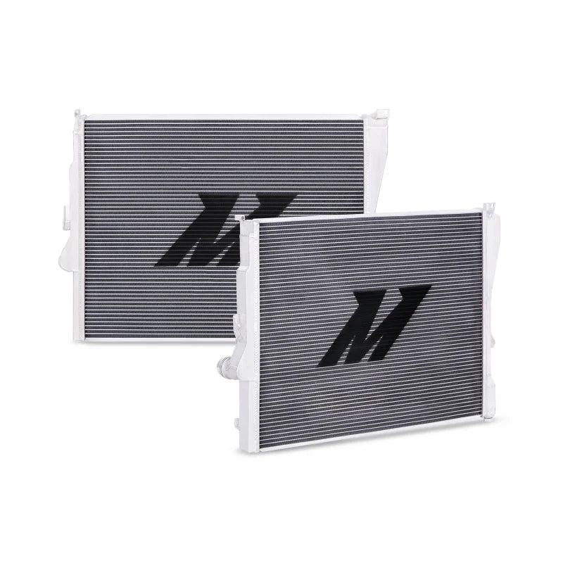 Mishimoto 99-06 BMW 323i/323i/328i/330i w/ Auto Transmission Performance Aluminum Radiator - Main Product View