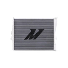 Load image into Gallery viewer, Mishimoto 99-06 BMW 323i/323i/328i/330i w/ Auto Transmission Performance Aluminum Radiator - Back View