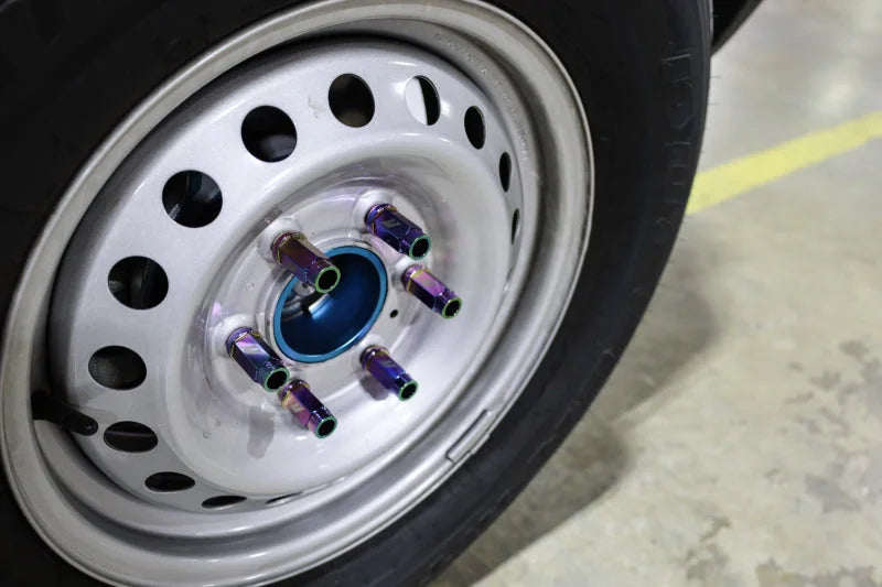 Mishimoto Aluminum Locking Lug Nuts M12x1.5 27pc Set Neo Chrome - Side View