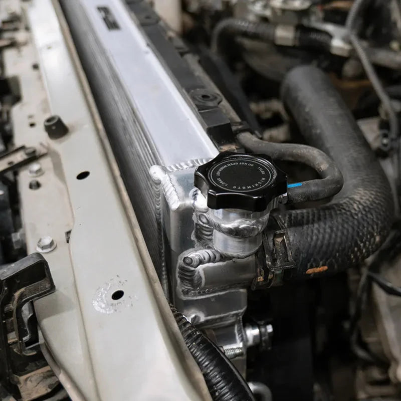 Mishimoto High-Pressure 1.3 Bar Radiator Cap Small Non-Directional - Installation View