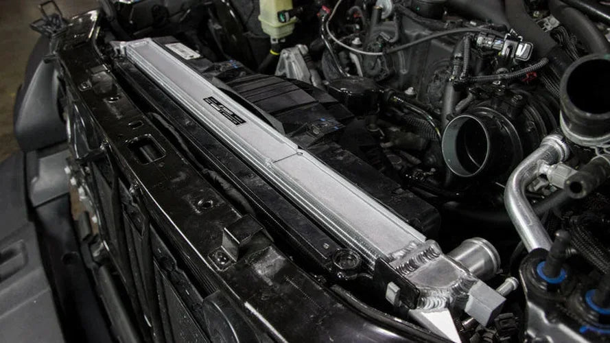 Mishimoto 2018+ Jeep Wrangler JL Performance Aluminum Radiator - Side View