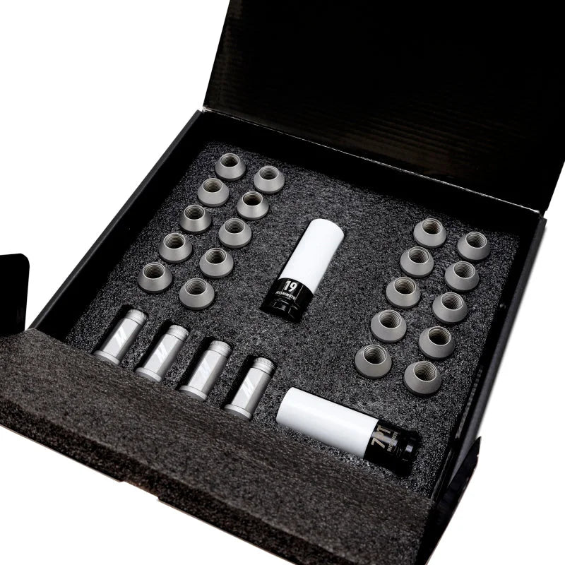 Mishimoto Steel Locking Lug Nuts M14x1.5 24pc Set Silver - Additional View 8