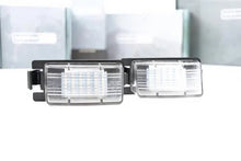 Load image into Gallery viewer, Morimoto NISSAN: XB LED LICENSE PLATE LIGHTS PAIR LF7801