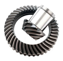 Load image into Gallery viewer, Motive Gear R&amp;P 4.10 RATIO fits 1997 / 2003 Chevrolet Corvette