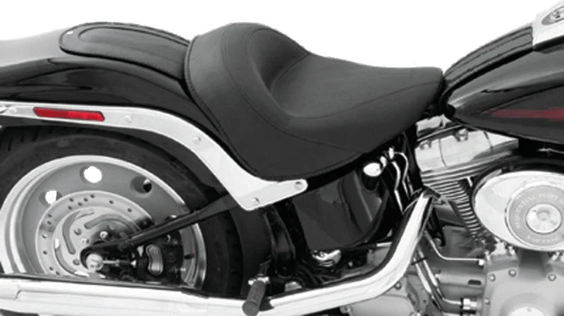 Mustang 06-17 Harley Softail Wide Tire (200mm) Wide Touring Solo Seat - Black - Side View
