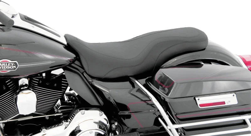 Mustang 08-21 Harley Electra Glide Std,Rd Glide,Rd King,Street Glide DayTripper 1PC Seat - Black - Main Product View