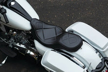 Load image into Gallery viewer, Mustang 08-21 Harley Electra Glide,Rd Glide,Rd King,Str Glide Super Tripper 1PC Seat Carbon - Blac - Side View