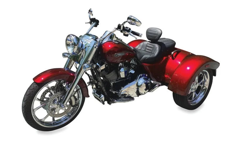 Mustang 15-21 Harley Freewheeler Standard Touring Deluxe 1PC Seat w/Driver Backrest - Black - Side View
