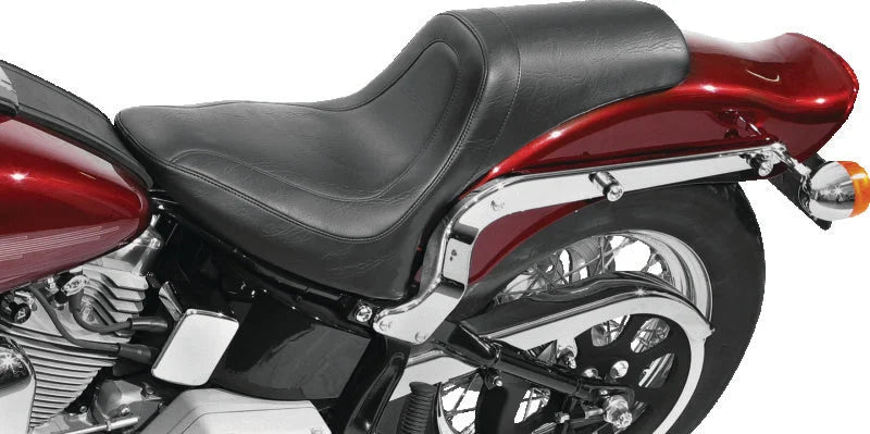 Mustang 84-06 Harley Standard Rear Tire Fastback 1PC Seat - Black - Detail View
