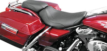 Load image into Gallery viewer, Mustang 97-07 Harley Electra Glide Std, Road Glide Tripper Fastback Solo Seat - Black - Detail View
