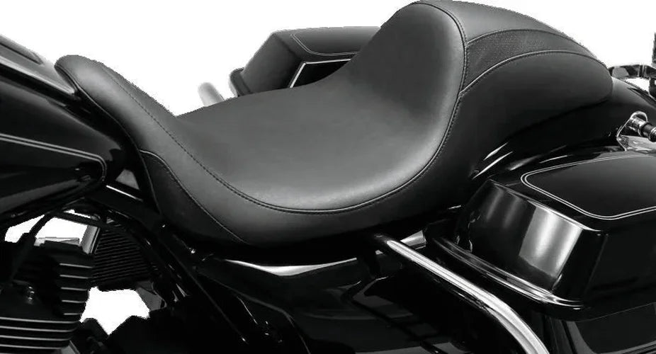 Mustang 08-21 Harley Electra Glide, Rd Glide, Rd King, Str Glide Hightail Fastback 1PC Seat - Black - Detail View
