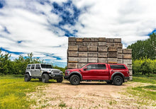 Load image into Gallery viewer, N-Fab EPYX 2022 Nissan Frontier CC (All Beds) Gas SRW - Cab Length - Tex. Black - Detail View