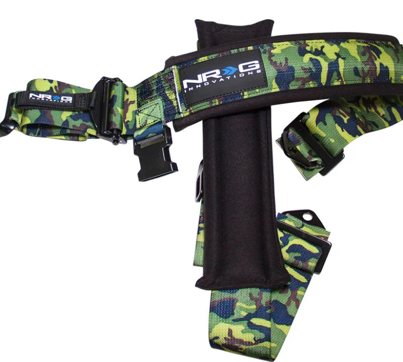NRG SFI 16.1 5pt 3in. Seat Belt Harness/ Latch Link - Camo - Installation View