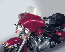 Load image into Gallery viewer, National Cycle 69-85 Harley Davidson FLH 4/5 Speed w/Fairing Chopped 7 in. Windshield-Tinted - Main Product View
