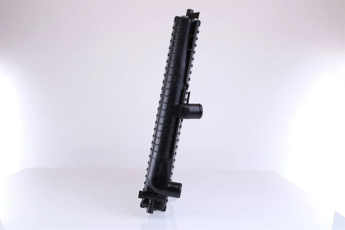 Nissens Radiator 62746A fits 1992-1999 Mercedes-Benz 300SE / S320 - Back View
