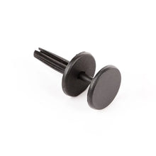 Load image into Gallery viewer, Omix Retainer Clip Lower Sill Mlding- 94-04 ZJ/WJ/MK - Main Product View
