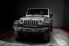 Load image into Gallery viewer, Oracle Oculus 7in Bi-LED Projector Headlights for Jeep Wrangler JK - 6000K - Additional View 5