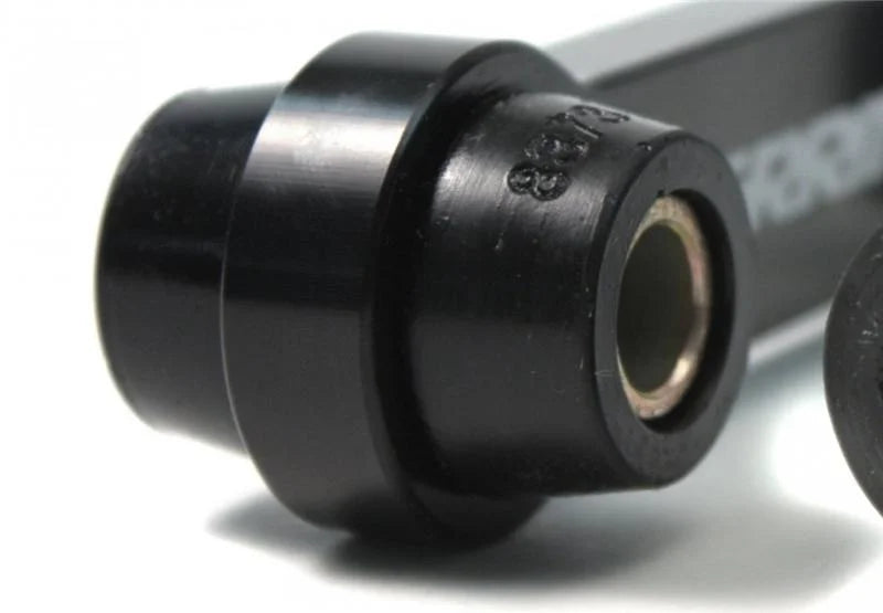 PERRIN 04-07 Subaru STi / 04-08 Forester XT Rear Endlinks - Installation View