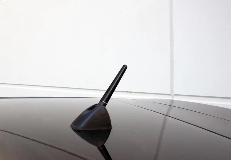 PERRIN 08-14 Subaru WRX/STI & 09-14 Forester Shorty Antenna w/OEM Pivoting Base - 3in. Mast - Detail View