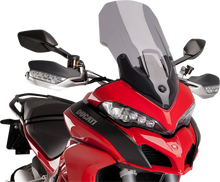 Load image into Gallery viewer, PUIG Touring Windscreen - 22" - Smoke - Yamaha 6483H - Side View