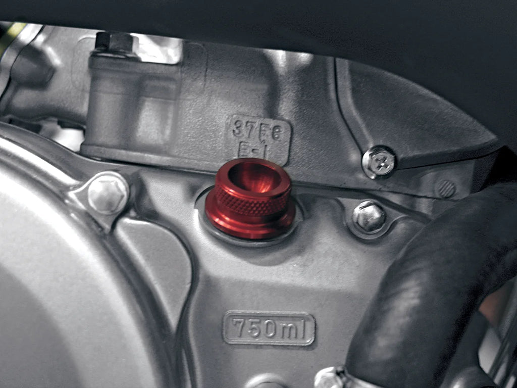 Pingel Red Oil Fill Cap - Kawasaki/Suzuki 62300 - Side View