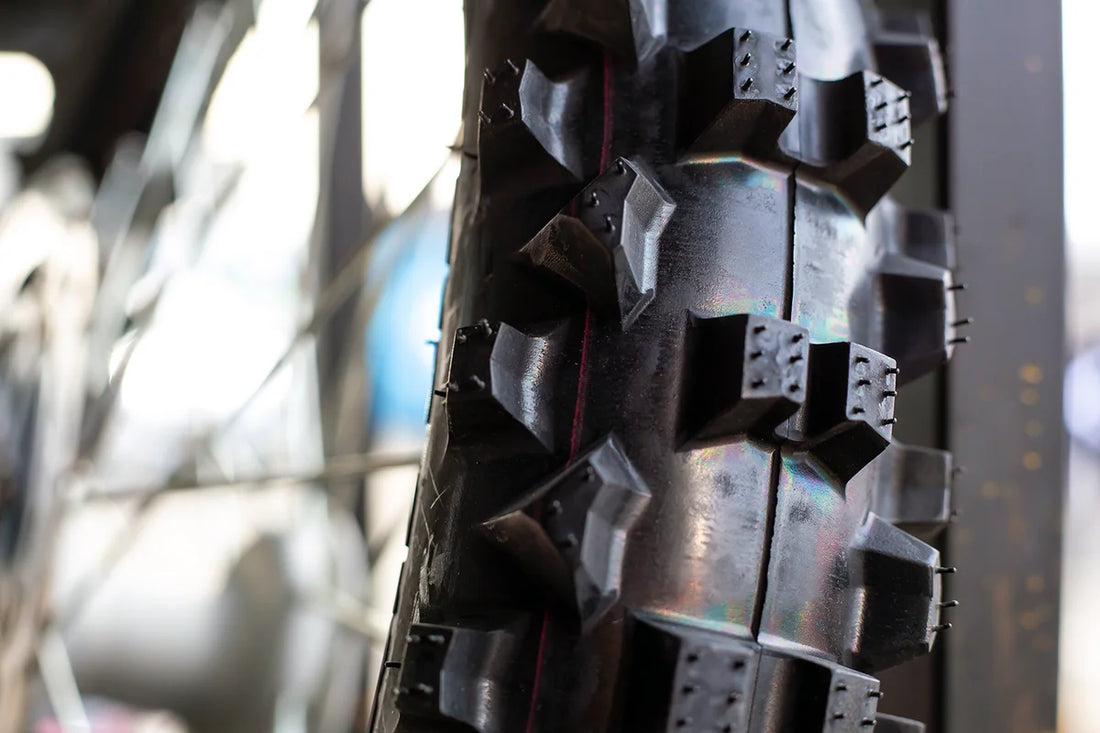 Pirelli Tire - Scorpion™ MX32 Mid Soft - Front - 80/100-21 - 51M 2588300 - Additional View 5