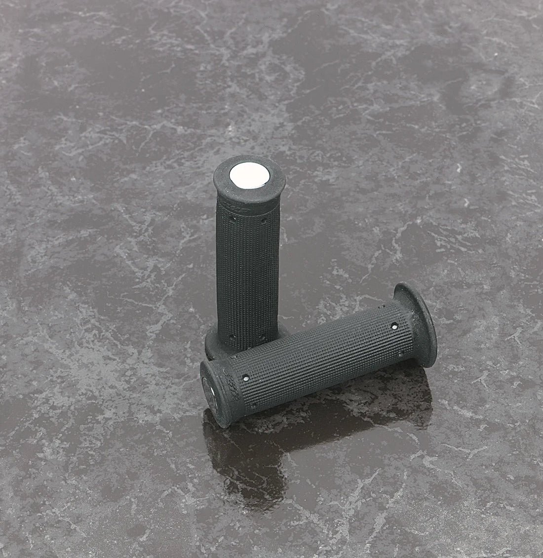 Pro Grip Grips - Cruiser - 842 - 1" - Black - Side View