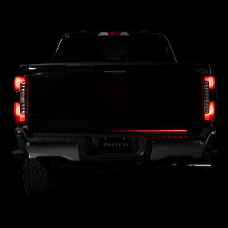 Putco 20-23 Chevy Silverado/GMC Sierra Freedom Blade LED Tailgate Light Bar w/Plug-N-Play Connector - Side View