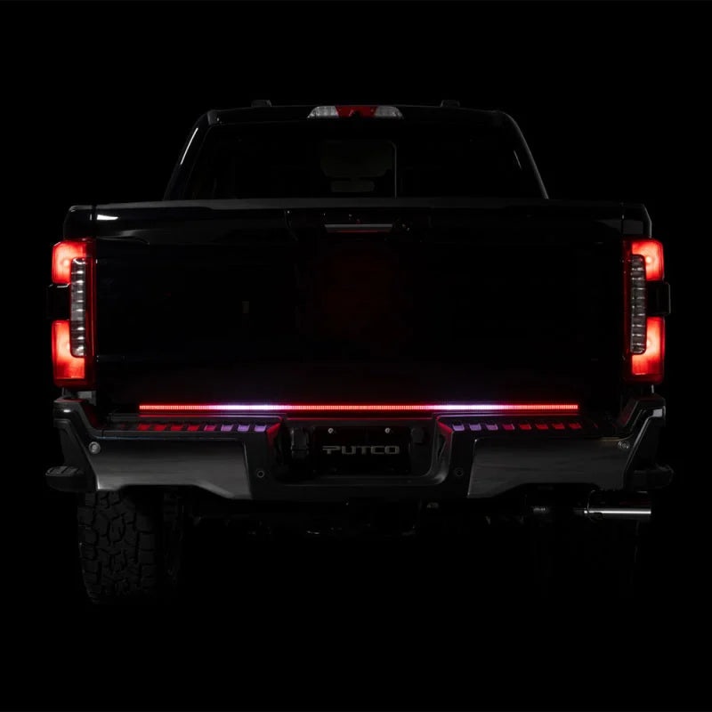 Putco 20-23 Chevy Silverado/GMC Sierra Freedom Blade LED Tailgate Light Bar w/Plug-N-Play Connector - Installation View