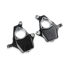 Load image into Gallery viewer, QA1 99-06 Chevrolet Silverado 1500 2WD Lowering Spindle Pair - 2in Drop - Main Product View