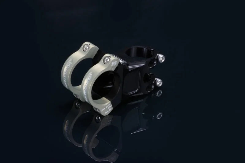 Renthal Apex 35 Handlebar Clamp 60 mm. - Side View