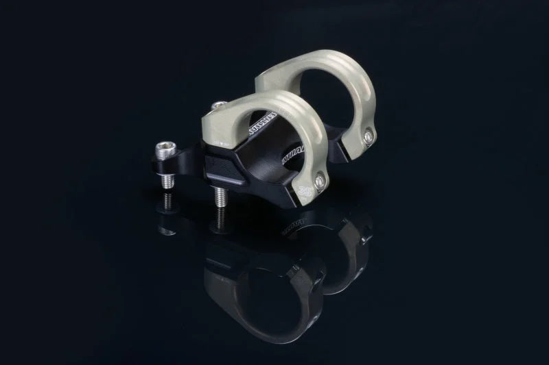 Renthal Integra 35 Handlebar Clamp 50 mm./ +10 Rise - Side View