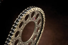 Load image into Gallery viewer, Renthal R4 520-110L SRS Road Chain - Main Product View