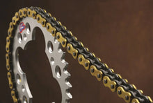 Load image into Gallery viewer, Renthal R4 520-122L SRS ATV Chain - Detail View