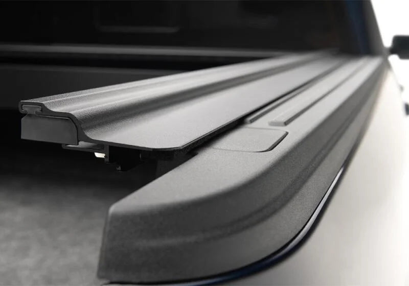 Retrax 15-up F-150 Super Crew & Super Cab 5.5ft Bed RetraxPRO MX - Additional View 7