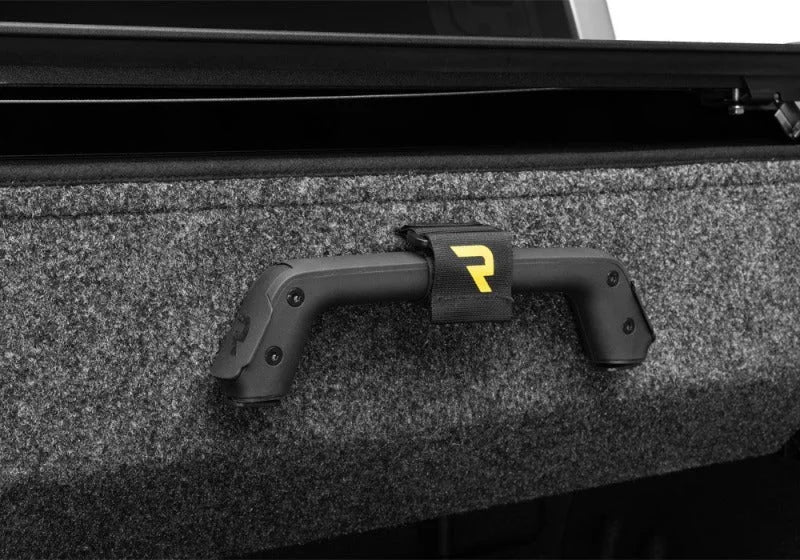 Retrax 19-26 Chev/GMC Silverado/Sierra 1500 5.8ft Bed (No Side Boxes) RetraxPRO EZ-Off FRC-4000 fits 2019-2026 Chevrolet S...