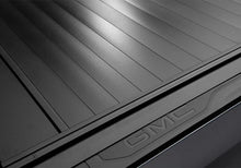 Load image into Gallery viewer, Retrax 2019 Chevy &amp; GMC 5.8ft Bed 1500 RetraxPRO MX - Additional View 8