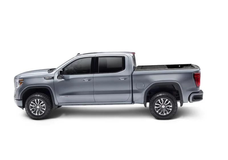 Retrax 2019 Chevy & GMC 6.5ft Bed 1500 RetraxPRO MX - Side View