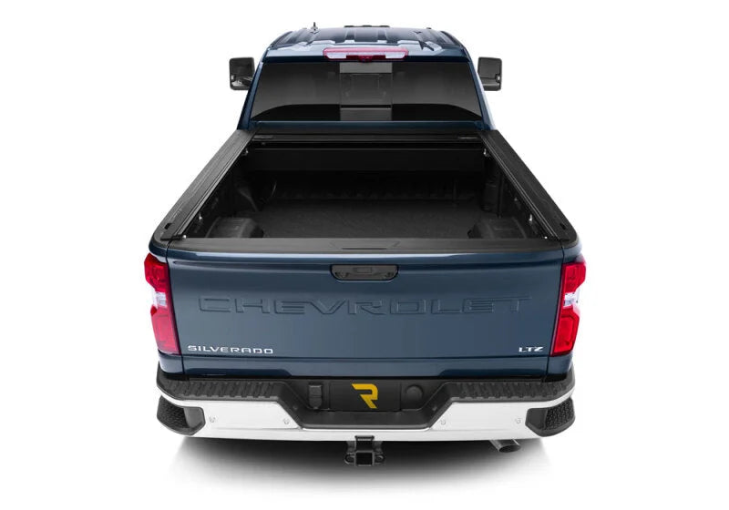 Retrax 2020 Chevrolet / GMC HD 6ft 9in Bed 2500/3500 RetraxONE MX - Back View